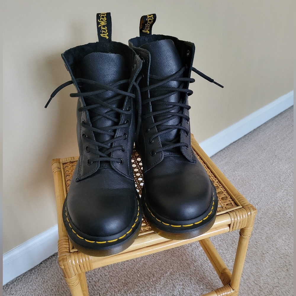 Dr. Marten's Pascal Virginia leather boots